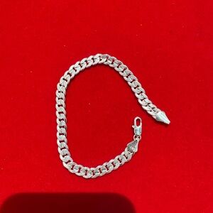 Brand new in the box Silver plated Cuban link Bracelet